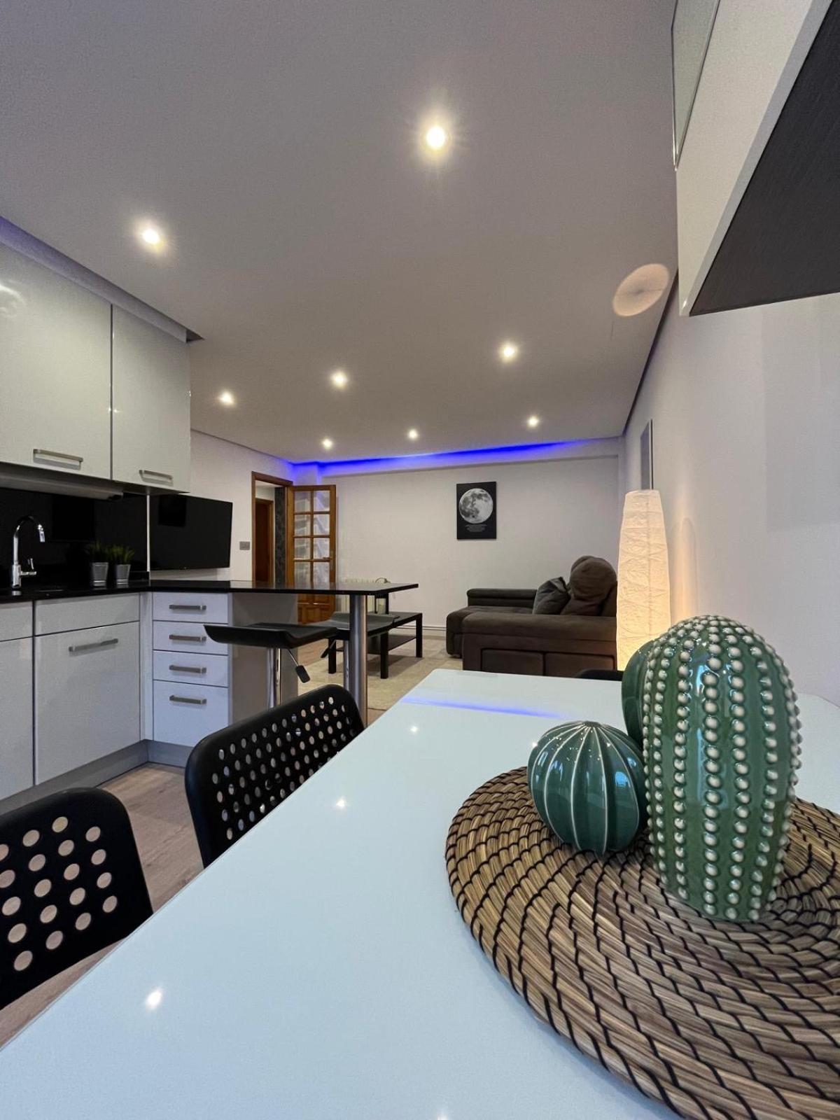 Exclusivo Apartamento En El Centro Виго Екстериор снимка